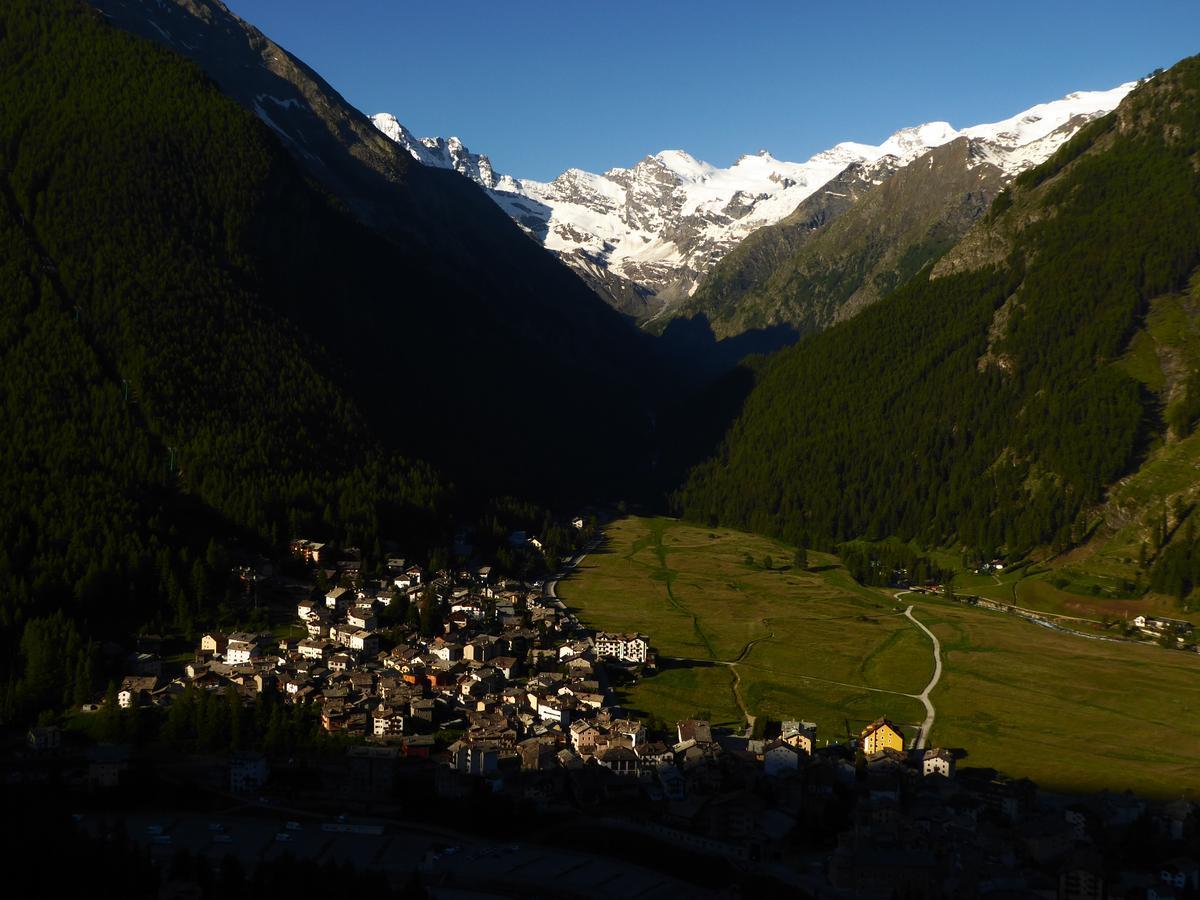 Hotel Locanda Grauson Cogne Exterior photo