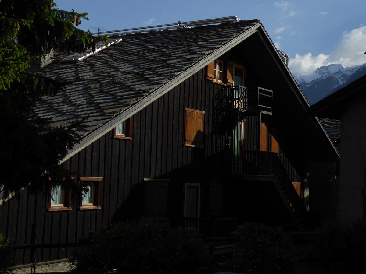 Hotel Locanda Grauson Cogne Exterior photo